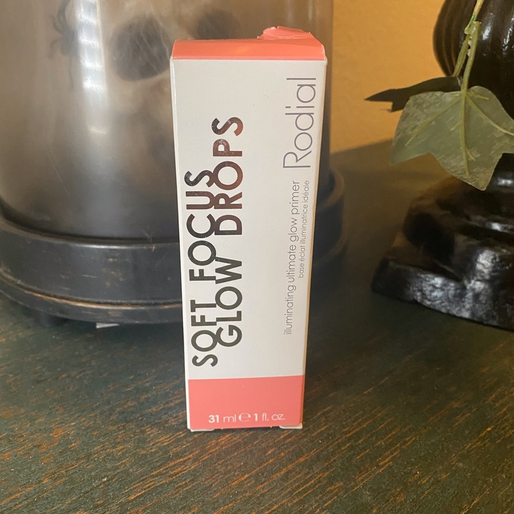 🎉 HOST PICK 🎉 Rodial Soft Focus Glow Booster Drops